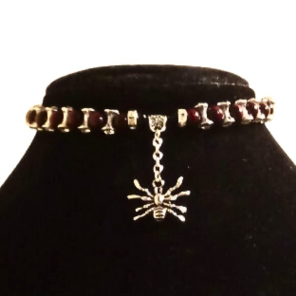 Along Came A Spider Beaded Bracelet - Picture 5 of 6